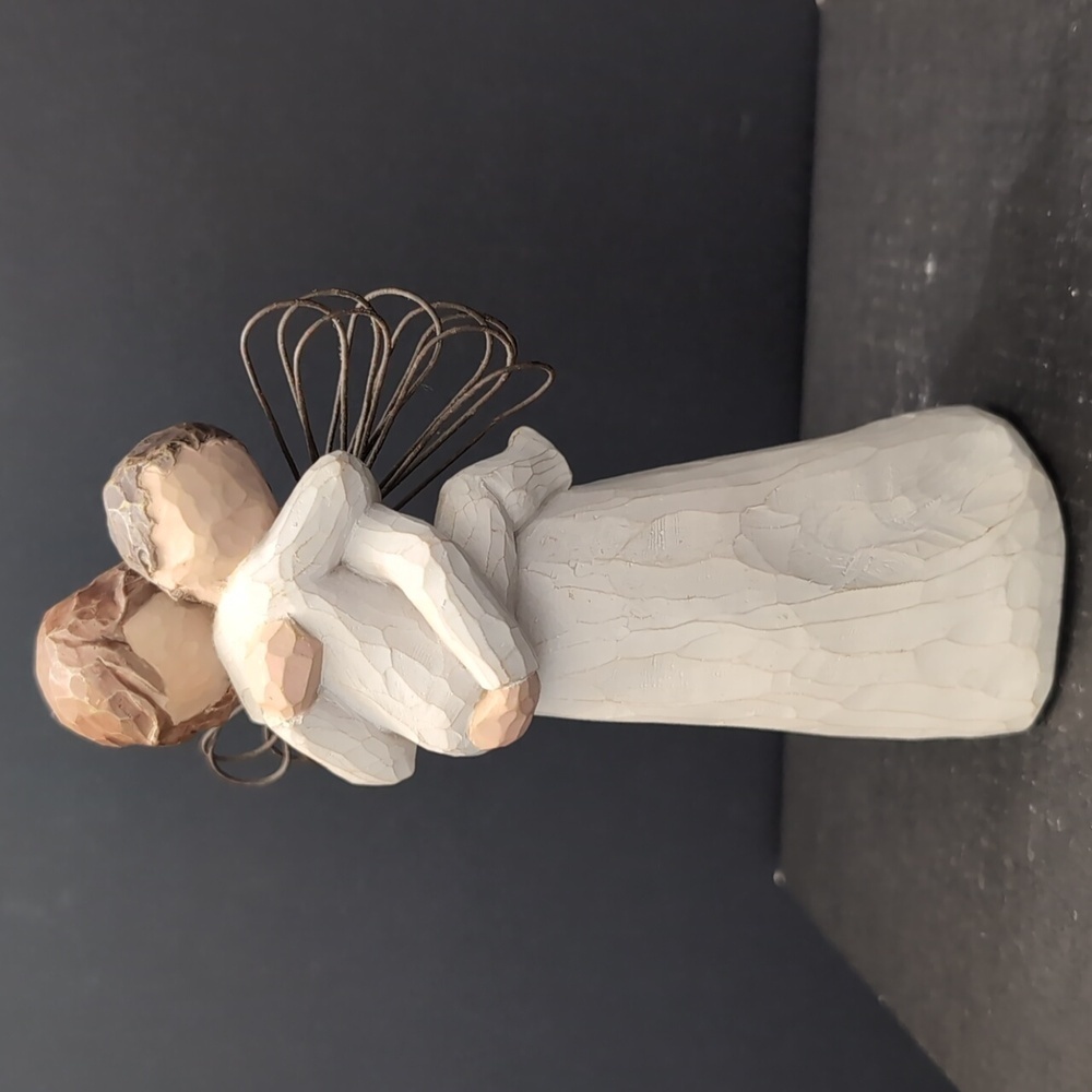 Willow Tree,Angels Embrace Figurine .